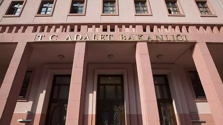YENİ YARGI PAKETİNDE İNFAZ DÜZENLEMESİ VAR MI Mahkumlara af çıkacak mı 8. yargı paketi maddeleri ve içeriği... İşte son gelişmeler