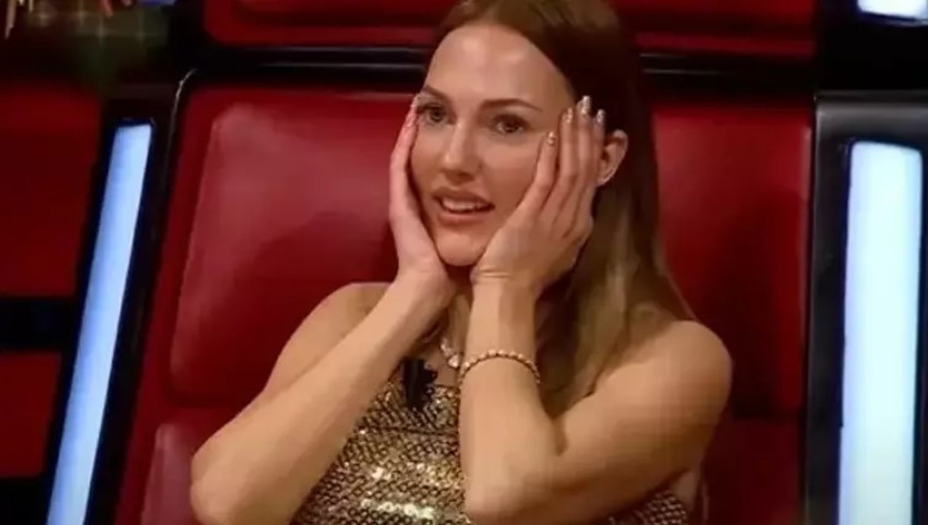 MERYEM UZERLİ RENK KATTI