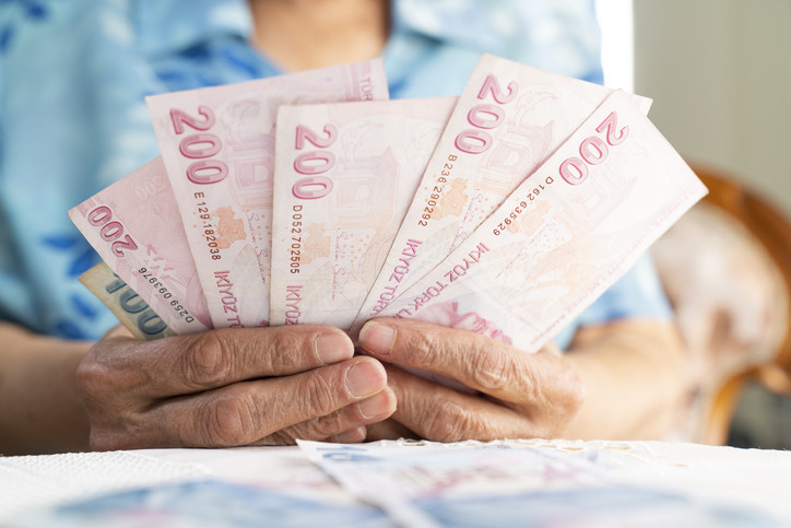 EMEKLİ MAAŞLARINA TEMMUZ 2024’DE EK ZAM MI YAPILACAK Çalışma ve Sosyal Güvenlik Bakanı Vedat Işıkhan’dan son dakika açıklaması En düşük emekli maaşı ne kadar olacak