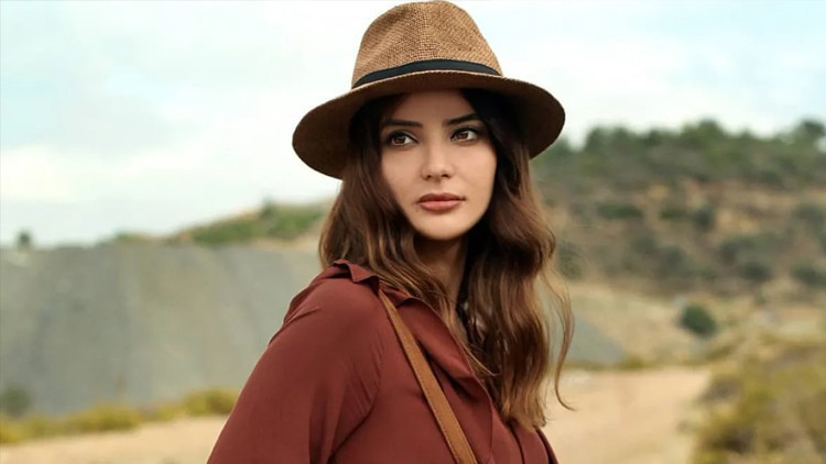 YAĞMUR ÖZTÜRK KİMDİR, KAÇ YAŞINDA, HANGİ DİZİLERDE OYNADI