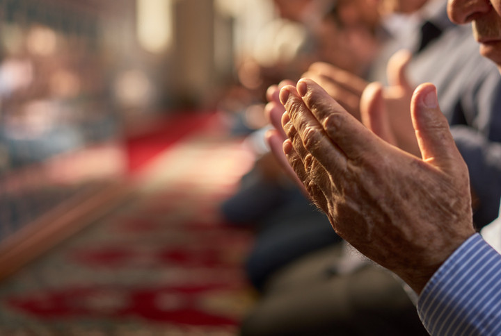 DEPREMDE HAYATINI KAYBEDENLER İÇİN HANGİ DUA OKUNUR