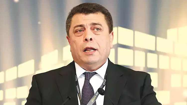 PEVRUL KAVLAK KİMDİR, KAÇ YAŞINDA
