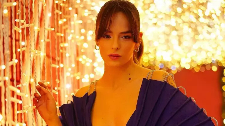 BUSE MERAL KİMDİR