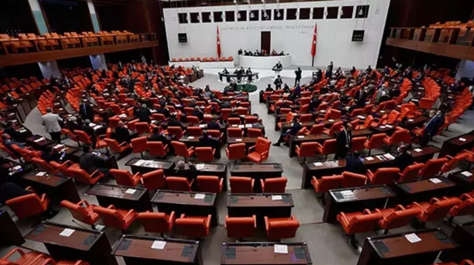 TAŞERONA KADRO TORBA YASADA YER ALACAK MI