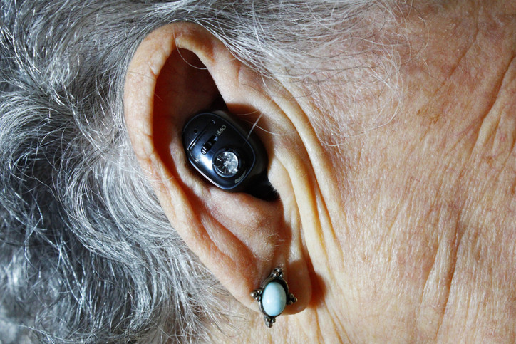 İŞİTME CİHAZLARINI KULLANMAKTAN ÇEKİNMEYİN