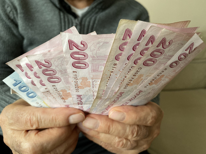 EMEKLİ BAYRAM İKRAMİYELERİ ÖDEME TARİHİ || SSK, Bağ-Kur (4A, 4B, 4C) emekli bayram ikramiyesi ne zaman yatacak, ayın kaçında hesaplara geçecek Ramazan Bayramı ikramiyesi ne kadar, kaç TL