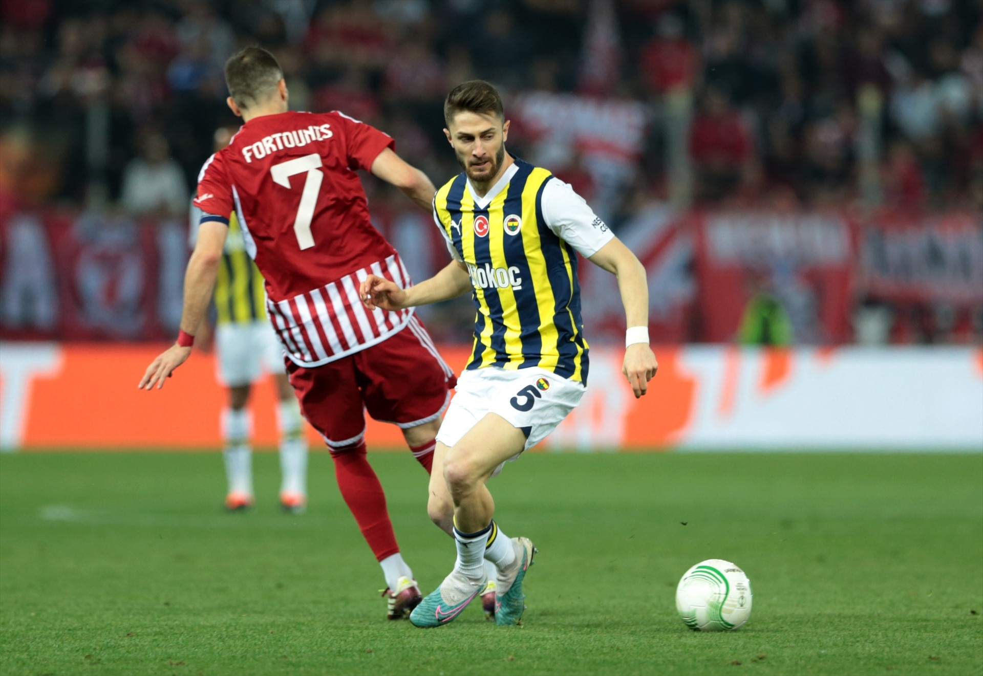 Fenerbahçe - Olympiakos maçında ekranlara yansımayan görüntüler