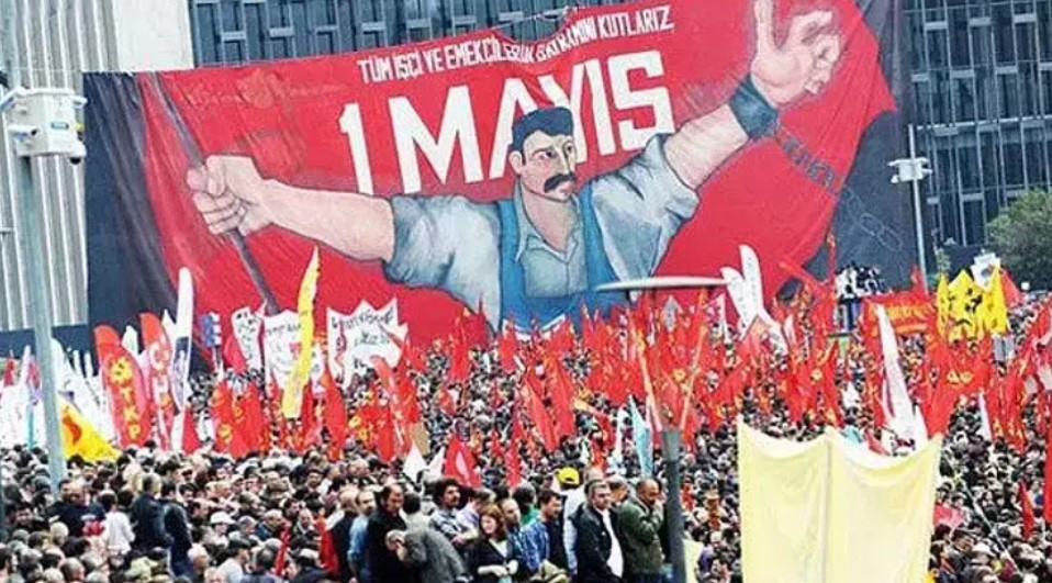 1 MAYISTA OKULLAR KAPALI MI