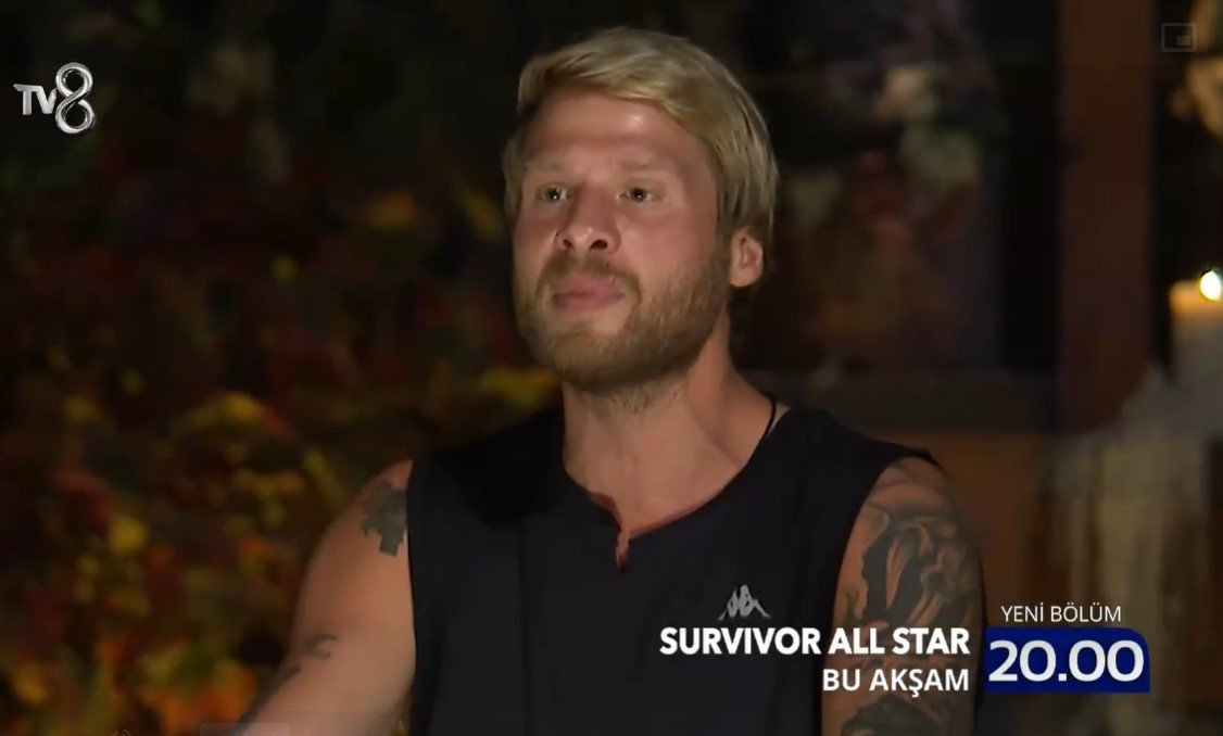 Survivor Acil Durum Konseyi Yunus Emre ve Aleyna arasında neler oldu Acun Ilıcalı açıkladı: Bir erkek yarışmacı mavi takıma geçti