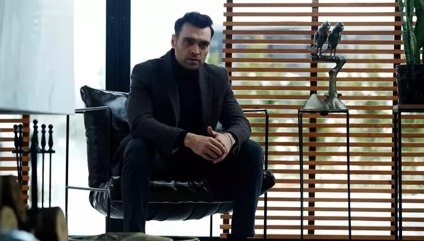 HAKAN KURTAŞ KİMDİR, KAÇ YAŞINDA