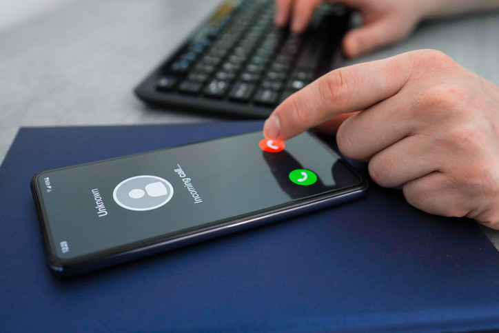 Telefon bağımlılığı farklı bir boyuta evrildi… Z kuşağı 4 gençten 1’i gelen telefonlara cevap vermiyor