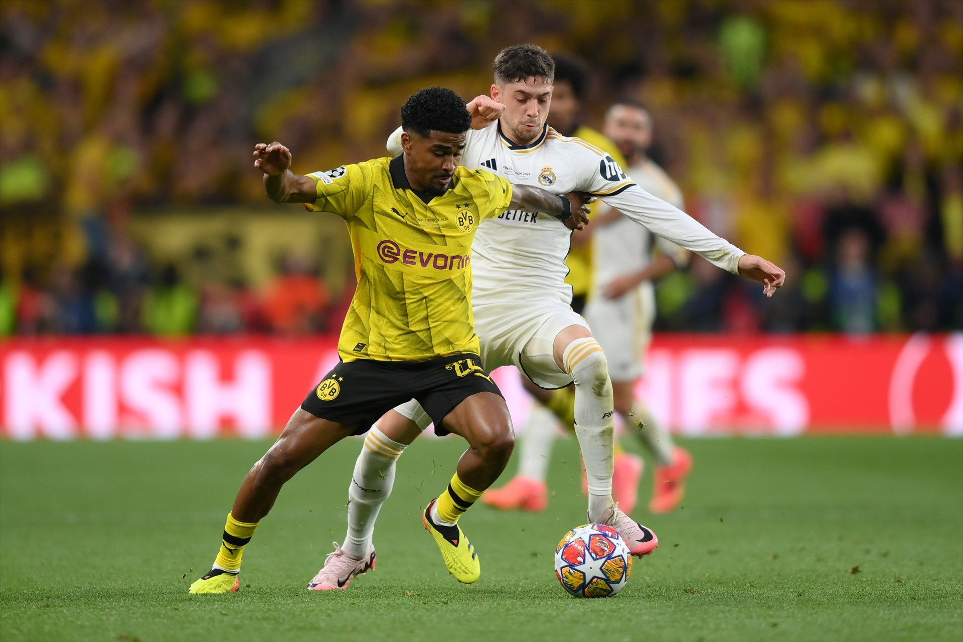 Borussia Dortmund - Real Madrid finalinden ekranlara yansımayanlar
