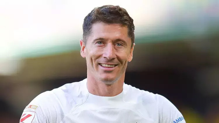 ROBERT LEWANDOWSKİ FENERBAHÇE’YE GELECEK Mİ ROBERT LEWANDOWSKİ FENERBAHÇE’YE GELECEK Mİ