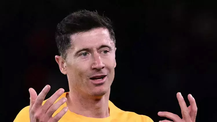 Robert Lewandowski Fenerbahçe’ye gelecek mi Fenerbahçe transfer haberleri... Robert Lewandowski Fenerbahçe’ye gelecek mi Fenerbahçe transfer haberleri...
