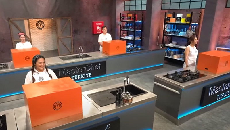 MasterChef üst tura kimler çıktı, düelloyu kimler kazandı Son dakika: 6 Temmuz 2024 MasterChef Türkiyede talaş böreği, islim kebabı, künefe, fırın sütlaç yemeğini kazanan isimler