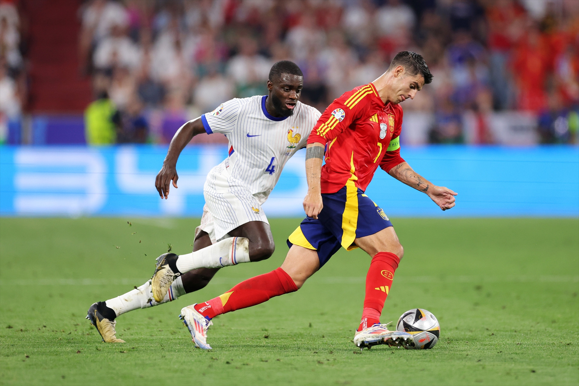 İspanya - Fransa maçında ekranlara yansımayan görüntüler