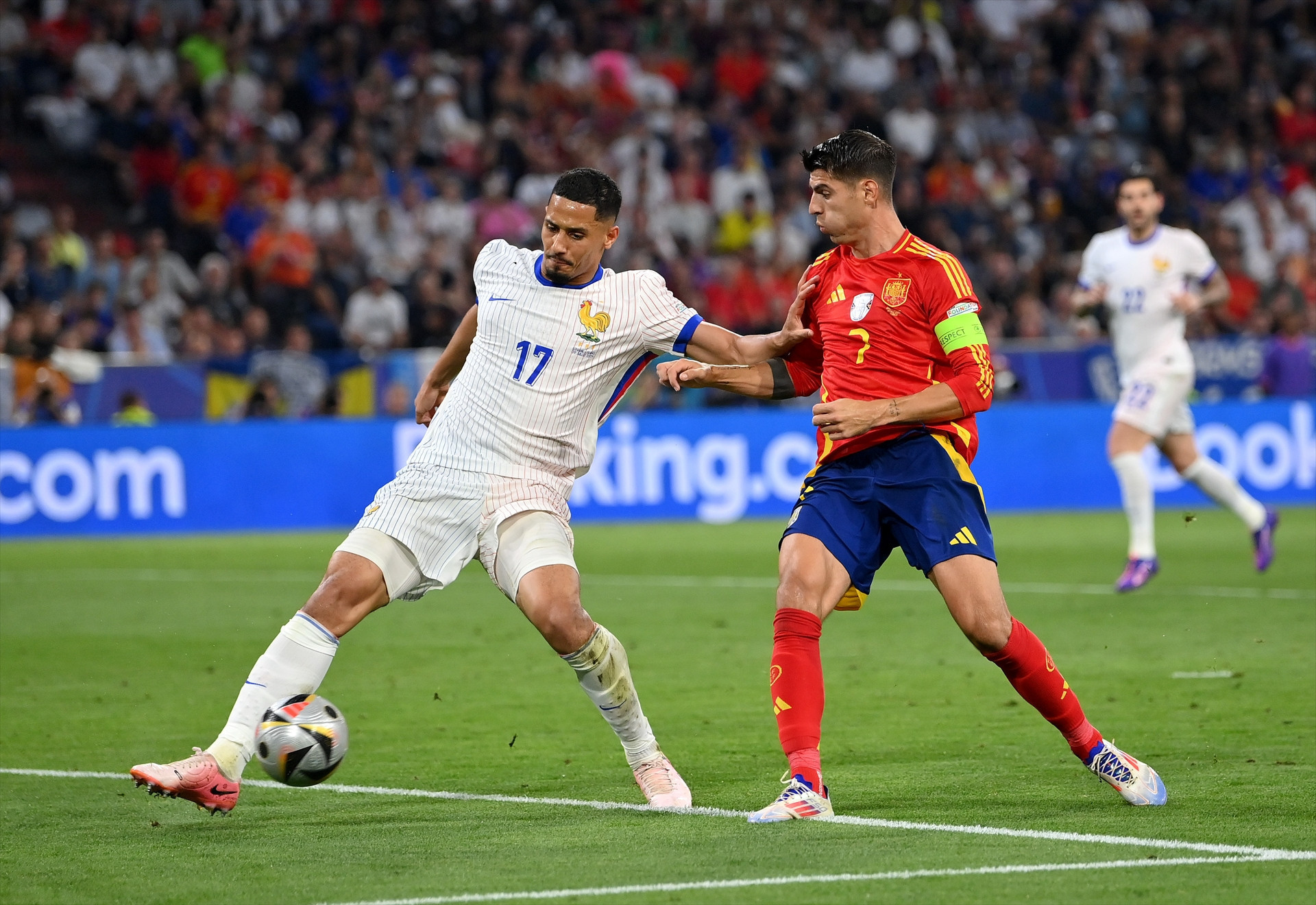 İspanya - Fransa maçında ekranlara yansımayan görüntüler