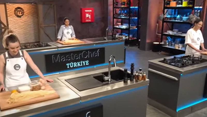 MasterChef kimler kazandı, dün gece üst tura kimler çıktı 9 Temmuz 2024 | MasterChef Türkiyede balık çorbası, Edirne tava ciğeri, deniz mahsulleri pilaki, kadayıf dolması düellosunu kazanan isimler
