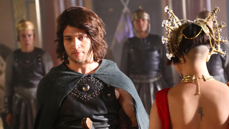 BİZANS OYUNLARI FİLMİ OYUNCULARI KİMLER