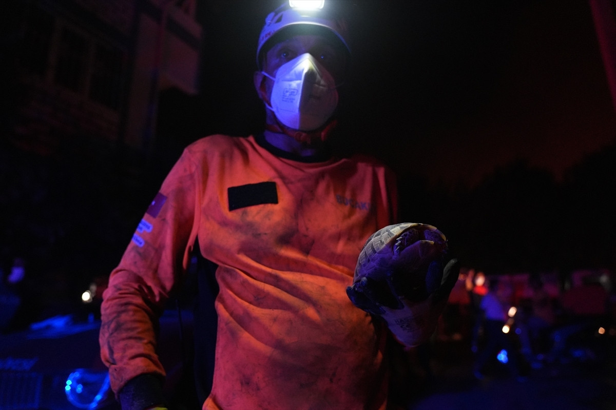 İZMİR BUCA VE GAZİEMİR ORMAN YANGINLARINDA SON DURUM