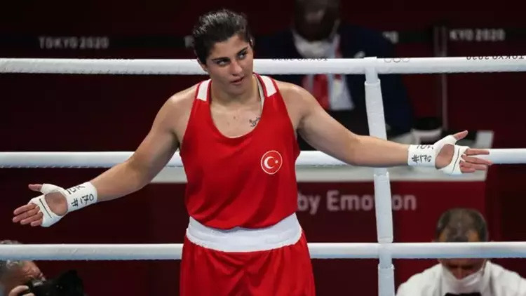 BUSENAZ SÜRMENELİ KİMDİR