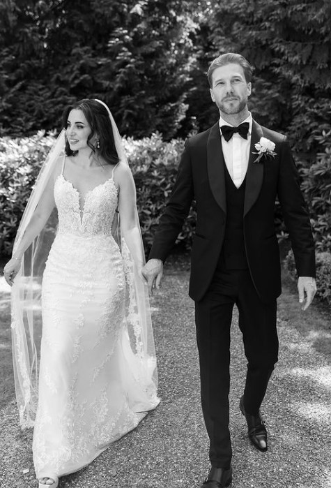 KARSU DÖNMEZ KİMDİR KARSU DÖNMEZ KİMDİR