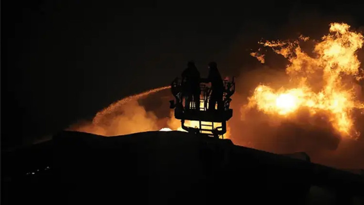 İzmir orman yangını son dakika haberleri 19 Ağustos 2024 || Bakan Yumaklı uyardı İzmir Karşıyaka, Menderes, Yamanlar yangını son durum nedir, söndürüldü mü