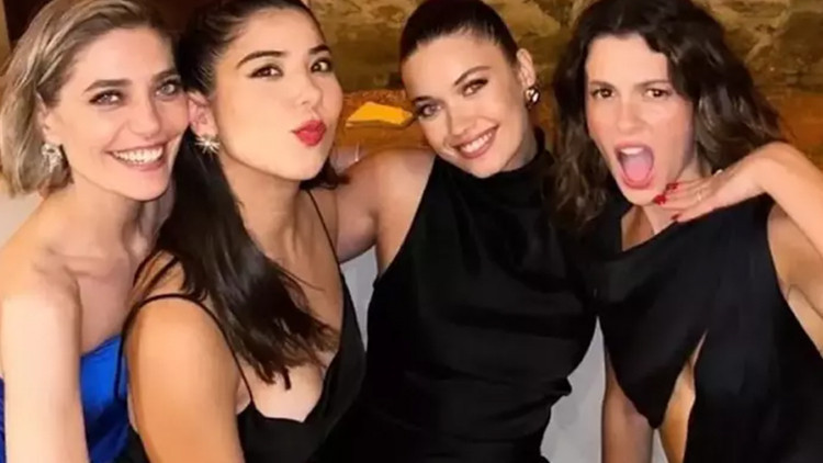 Dizi aşkı gerçek oldu... Beril Pozam ve Ersin Arıcı evlendi Yalı Çapkını ekibi ünlü çifti yalnız bırakmadı