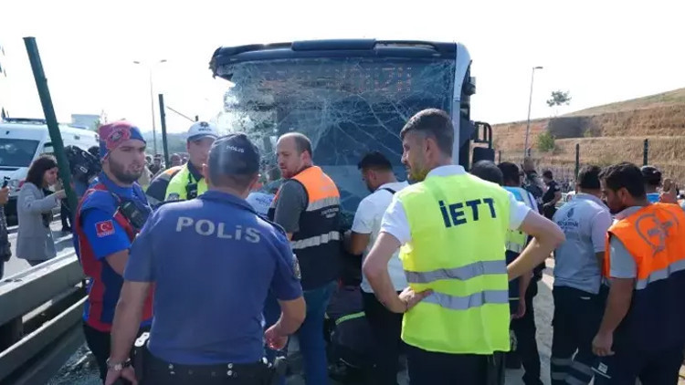 29 Ağustos Metrobüs kazası son dakika || Metrobüs kazası ölü ya da yaralı var mı, nerede oldu Metrobüsler çalışıyor mu, seferler durdu mu, ne zaman açılacak