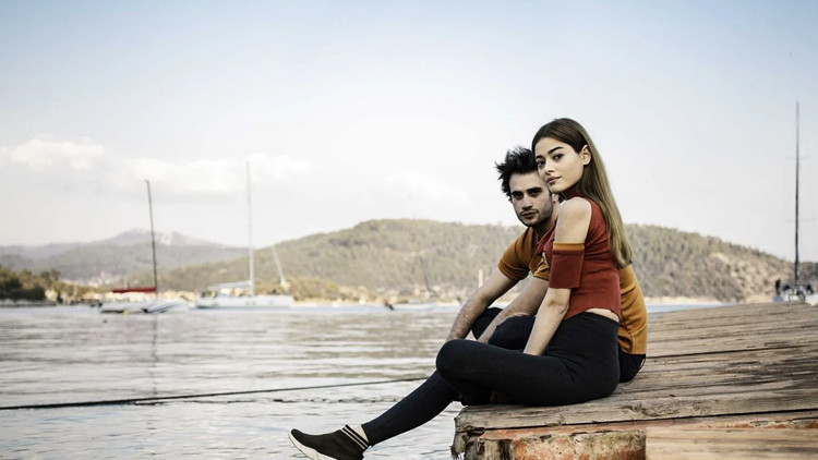 DİJİTAL ESARET OYUNCULARI