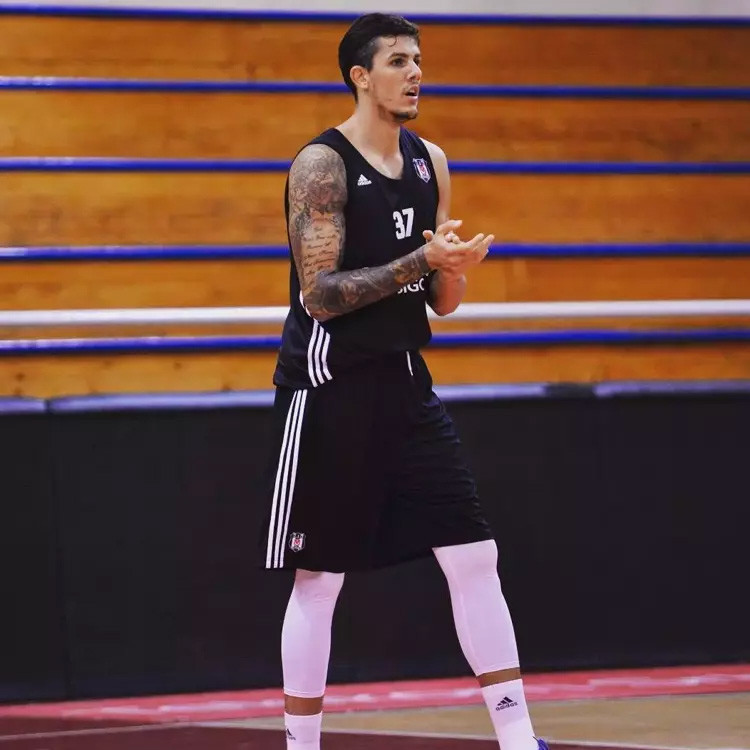 İLKAN KARAMAN HAYATINI KAYBETTİ
