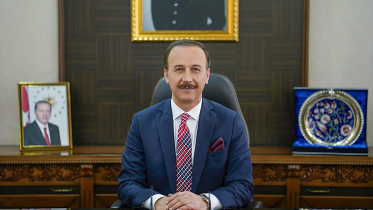 Yeni Isparta Valisi kim oldu? Isparta Valisi Abdullah Erin kimdir, kaç  yaşında, nereli? Hayatı ve biyografisi... - En Son Haberler