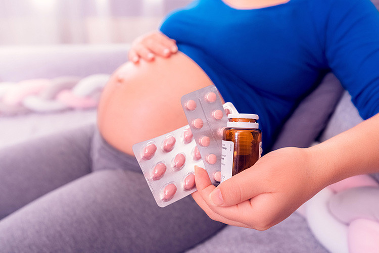 FOLİK ASİT, B12 VE B6 VİTAMİNLERİ DOĞURGANLIKTA ETKİLİ FOLİK ASİT, B12 VE B6 VİTAMİNLERİ DOĞURGANLIKTA ETKİLİ