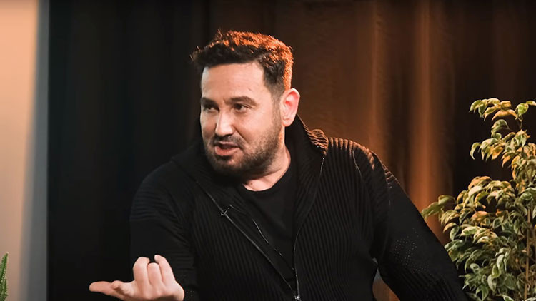 METİN AROLAT KİMDİR, KAÇ YAŞINDA, NEDEN VEFAT ETTİ || Sanatçı Metin Arolat hastalığı neydi, nereliydi 90lara damga vurdu Metin Arolat şarkıları, albümleri, hayatı ve detaylı tam biyografisi