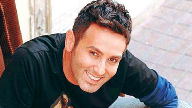 METİN AROLAT KİMDİR