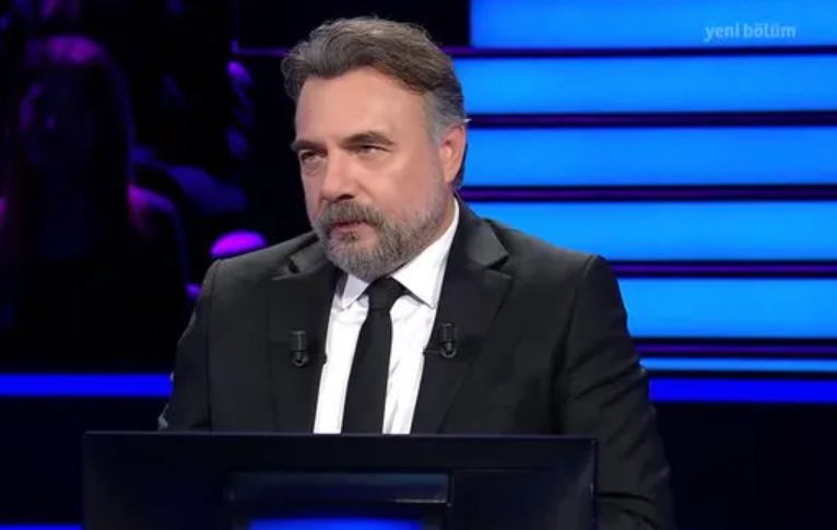 Oktay Kaynarca kimdir kaç yaşında nereli Kim Milyoner Olmak İster sunucusu Oktay Kaynarca evli mi İşte Oktay Kaynarcanın hayatı, oynadığı dizi ve filmler