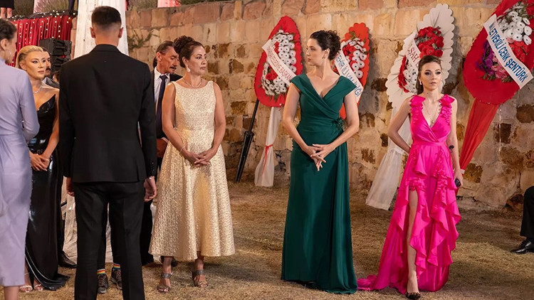 ALACA AİLESİNİN O İSİMLERİ ALACA AİLESİNİN O İSİMLERİ