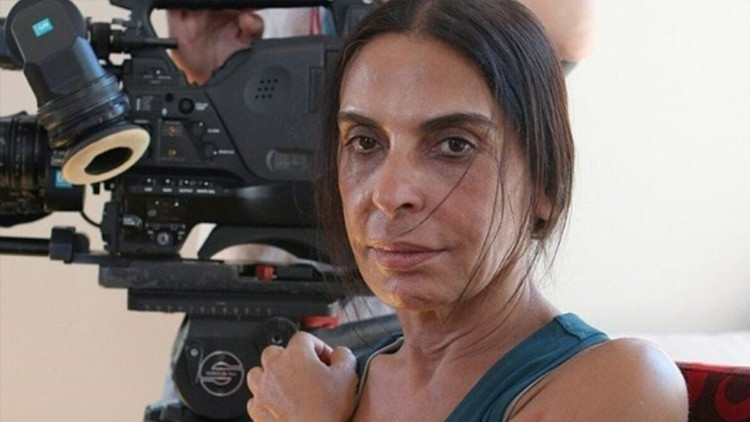 Tomris Giritlioğlunun yönettiği filmler ve TV dizileri || Tomris Giritlioğlu kimdir, kaç yaşında ve neden öldü, hastalığı ne Dönem dizilerini başlatmıştı... Tomris Giritlioğlunun yönettiği filmler ve TV dizileri || Tomris Giritlioğlu kimdir, kaç yaşında ve neden öldü, hastalığı ne Dönem dizilerini başlatmıştı...