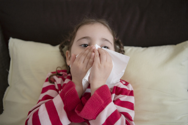 Araştırmacılar, soğuk algınlığını hızla iyileştiren yeni bir yöntemi keşfettiler ‘Çocuklarda hastalığın süresini iki gün kısaltıyor’