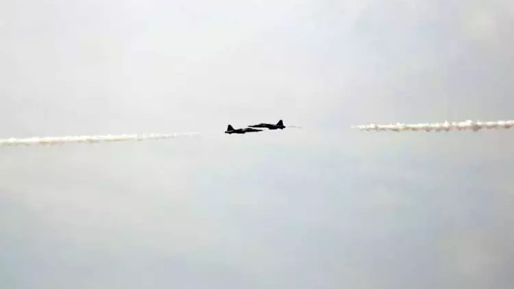 Adanada savaş uçağı ve jet sesleri duyuldu Adanada neden savaş uçakları uçuyor, jet sesi neden geliyor Jet uçuşunun nedeni belli oldu