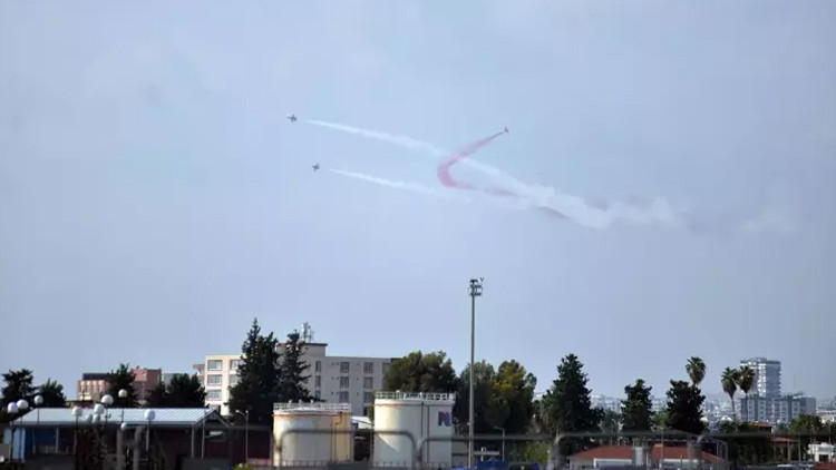 Adanada savaş uçağı ve jet sesleri duyuldu Adanada neden savaş uçakları uçuyor, jet sesi neden geliyor Jet uçuşunun nedeni belli oldu