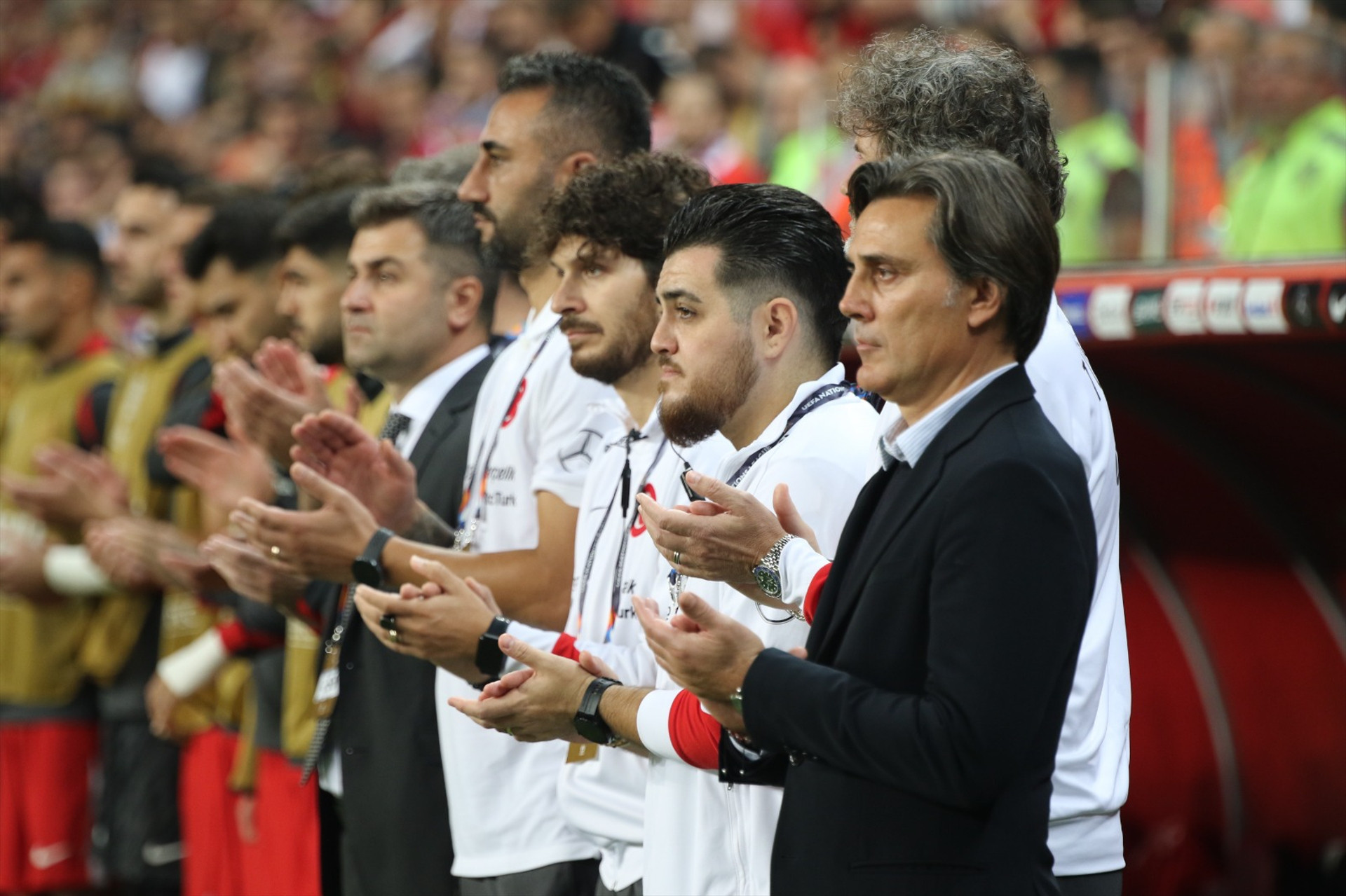 Türkiye - Karadağ maçından ekranlara yansımalayanlar