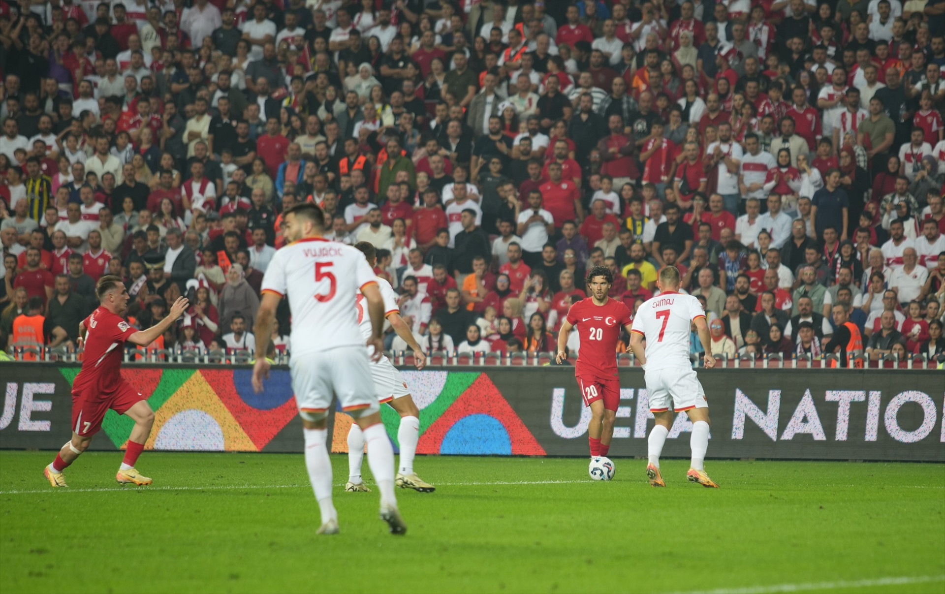 Türkiye - Karadağ maçından ekranlara yansımalayanlar