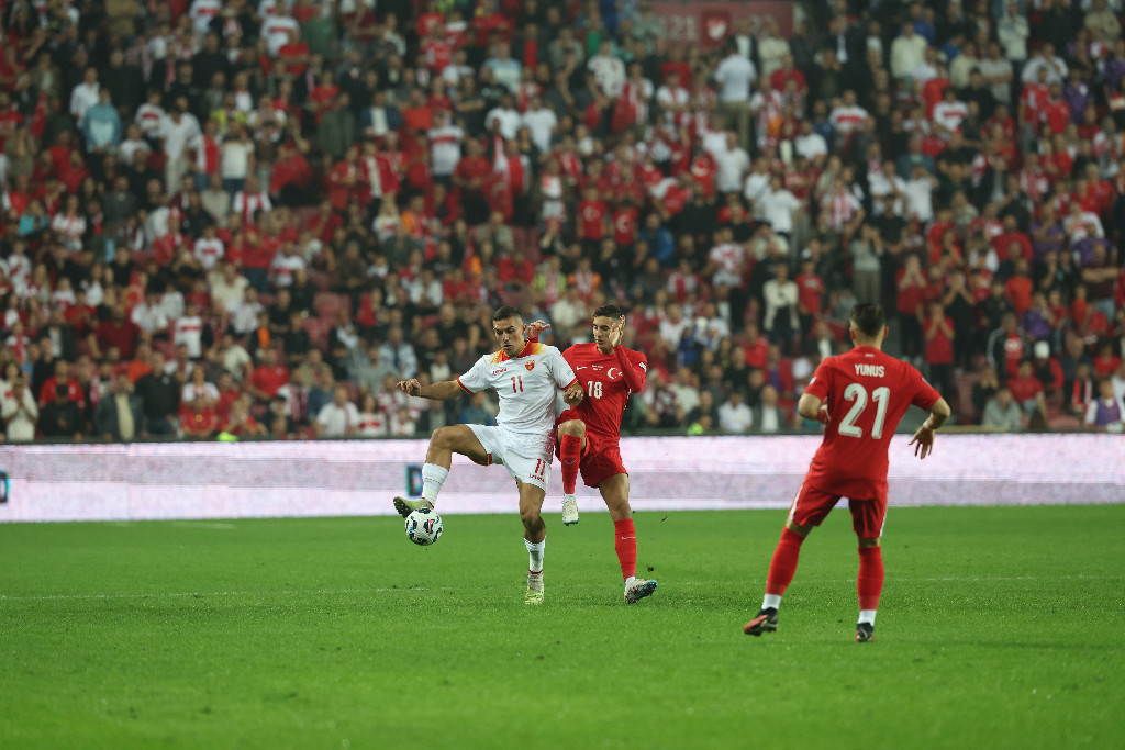 Türkiye - Karadağ maçından ekranlara yansımalayanlar