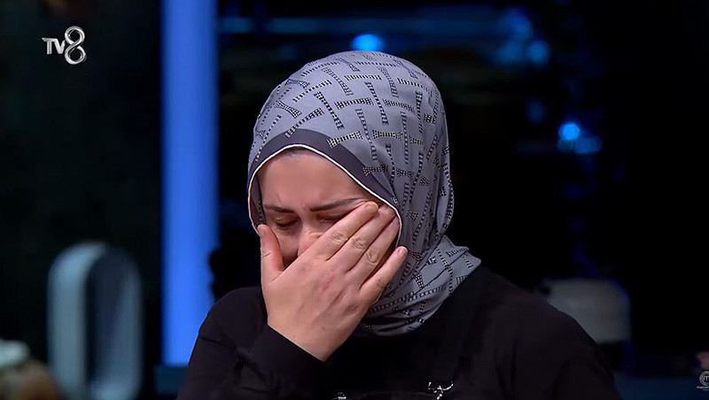 MASTERCHEF KİM ELENDİ, DÜN KİM GİTTİ 13 EKİM 2024 | Bu hafta MasterChef son bölümde kim elendi Zübeyde mi, Nevzat mı elendi, kim kazandı Şoke eden isim veda etti: Ölene kadar mutfakta olurum