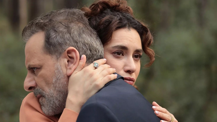 Taş Kağıt Makas final bölümü özeti Kanal D Taş Kağıt Makas final mi yapıyor, bitiyor mu (16 Ekim) Taş Kağıt Makas final bölümü özeti Kanal D Taş Kağıt Makas final mi yapıyor, bitiyor mu (16 Ekim)