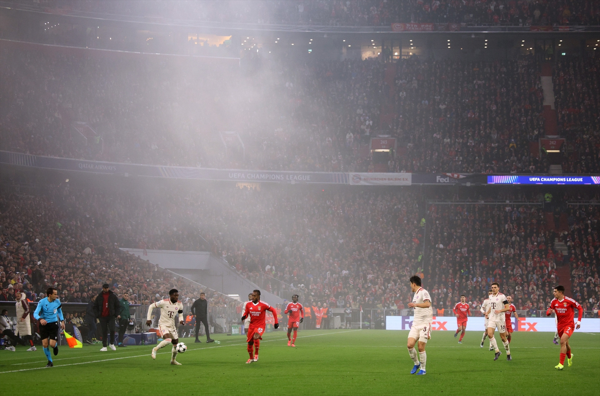 Bayern Münih - Benfica maçından ekrana yansımayanlar Kerem Aktürkoğlu...