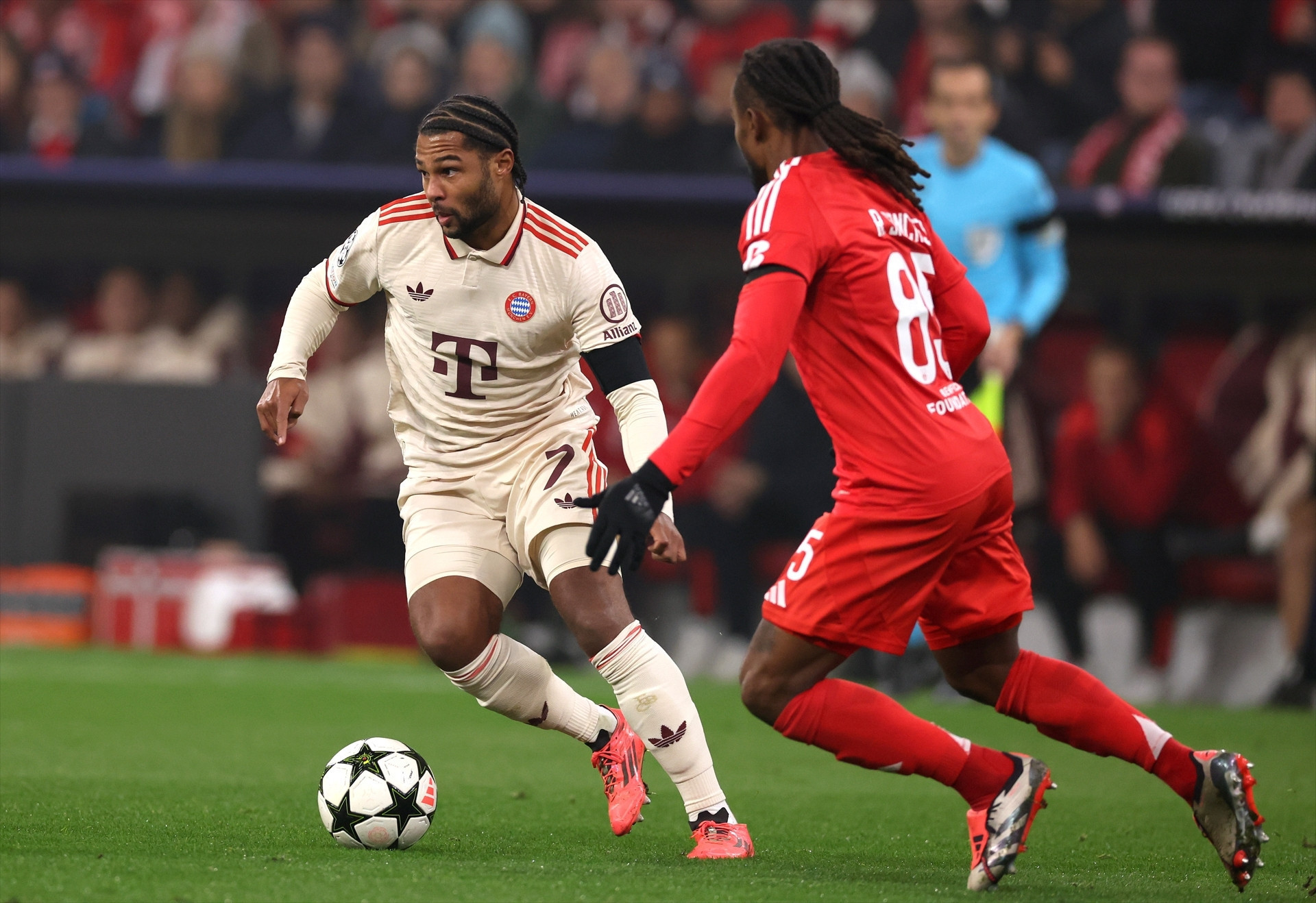 Bayern Münih - Benfica maçından ekrana yansımayanlar Kerem Aktürkoğlu...