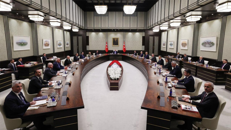 KABİNE TOPLANTISI KARARLARI VE KONULARI 10 KASIM 2024 || Kabine Toplantısı bitti mi, ne zaman bitecek, gündem konuları neler Cumhurbaşkanı Erdoğan ne zaman açıklama yapacak
