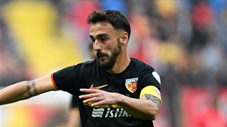 GÖKHAN SAZDAĞI KİMDİR, HANGİ TAKIMDA OYNUYOR, KAÇ YAŞINDA GÖKHAN SAZDAĞI KİMDİR, HANGİ TAKIMDA OYNUYOR, KAÇ YAŞINDA